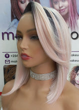 Load image into Gallery viewer, Ear to Ear 13x6 Frontal Lace Wig Leah
