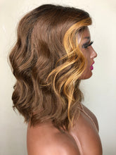 Load image into Gallery viewer, Wavy 12&quot; Lace Part Wig Lupe
