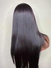 Load image into Gallery viewer, Straight 20&quot; Lace Front Wig Hanna
