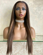 Load image into Gallery viewer, Straight 20&quot; Lace Front Wig Hanna
