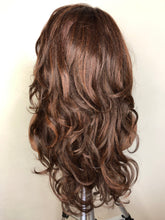 Load image into Gallery viewer, Wavy 13X6 Lace Frontal Wig Mary
