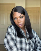 Load image into Gallery viewer, Straight 13x4 Lace Frontal Wig Lorraine
